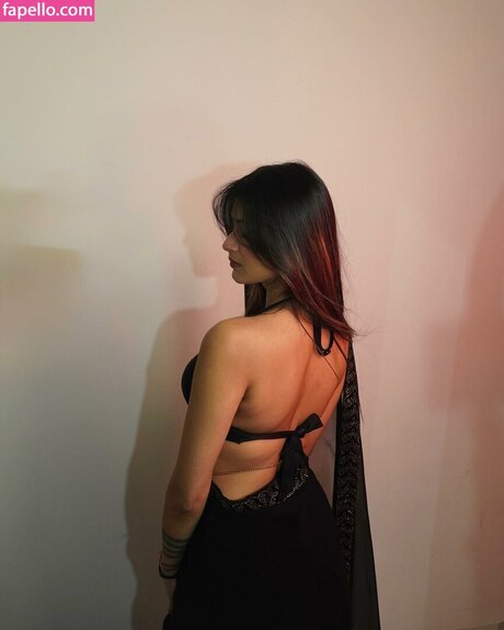 Shambhavi Singh actrice de nus photo