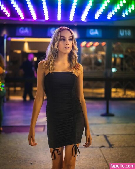 Nicola Crisa étoile érotique photo