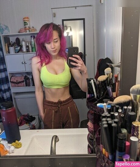 Queen Tofu estrella porno erótica galerías