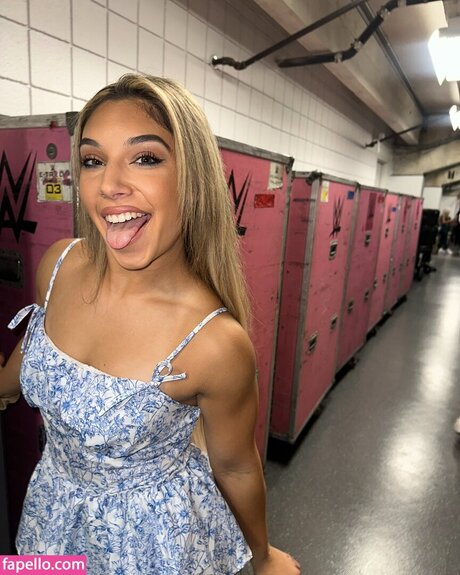 Thea Hail estrella libre imágenes