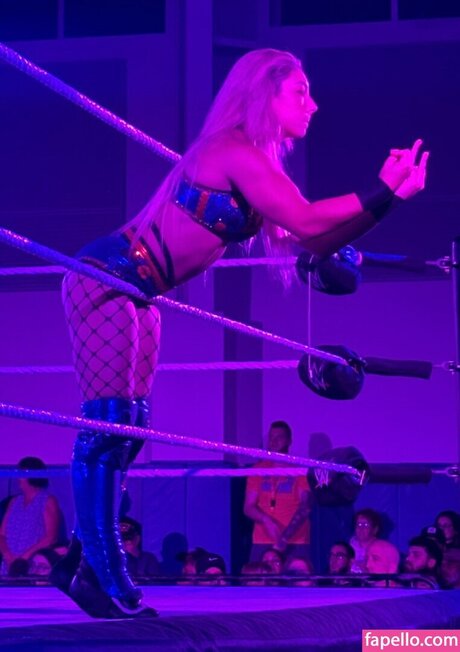 Thea Hail estrella porno caliente imágenes