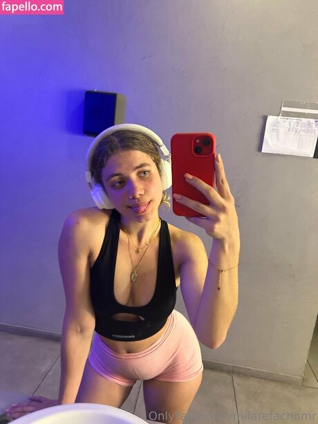 Mila Refacho belle actrice des photos