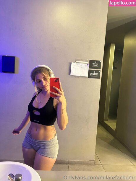 Mila Refacho modelo gratis imágenes