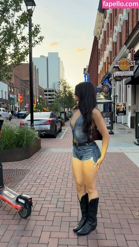 Lucila Erickson xxx pornstar pic
