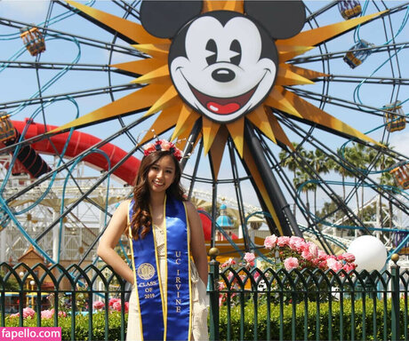 Sophia Phan hermosa estrella porno galería