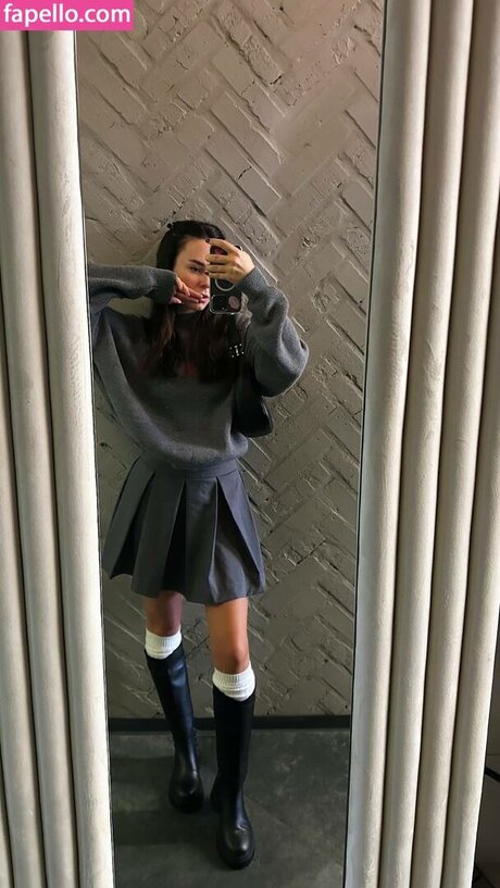 HeyHelen ASMR arte estrella porno galerías