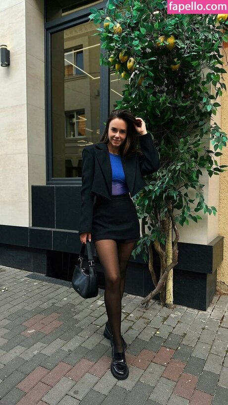 HeyHelen ASMR modèle artistique photos