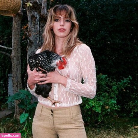 Clara McGregor model exclusive pictures