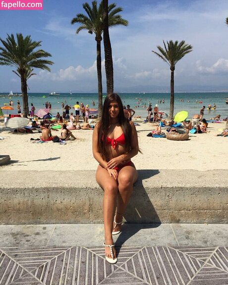 Joyce Mazzei star du porno gratuit des photos