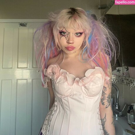 Jazmin Bean thumbnail
