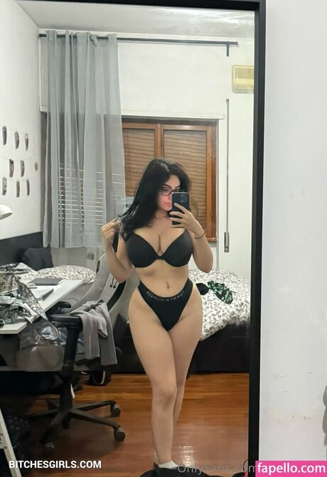 Sofia Mina top star pictures
