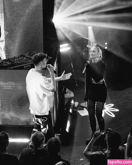 Carolin Niemczyk actrice de sexe image