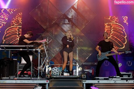 Carolin Niemczyk star du porno adulte galeries