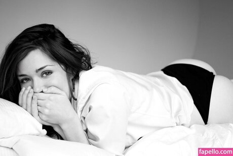 Megan Boone hermosa estrella recopilación