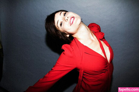 Megan Boone modelo sexual recopilación