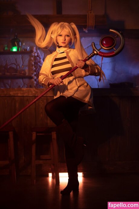 Elena Kyalviyainen art de star du porno photo