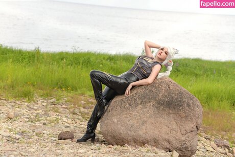 Elena Kyalviyainen star du porno parfaite photo