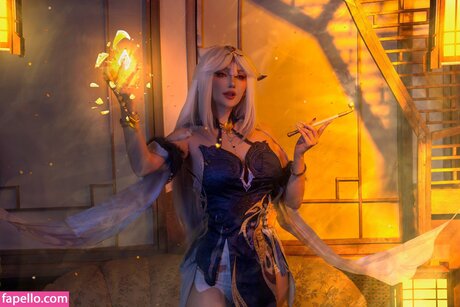 Elena Kyalviyainen star du porno en haute qualité galerie