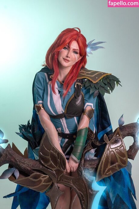 Elena Kyalviyainen nus de stars du porno des photos