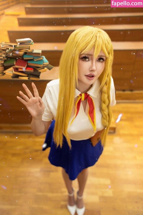 Elena Kyalviyainen modèle chaud galerie