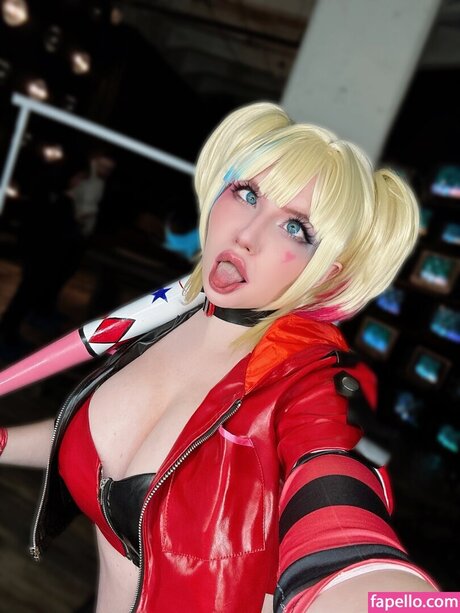 Elena Kyalviyainen bonita actriz galerías