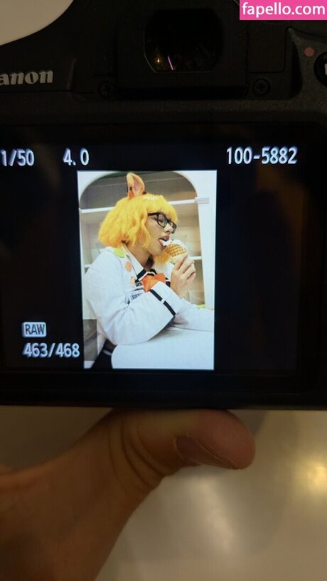 Gumbun actriz erótica galería