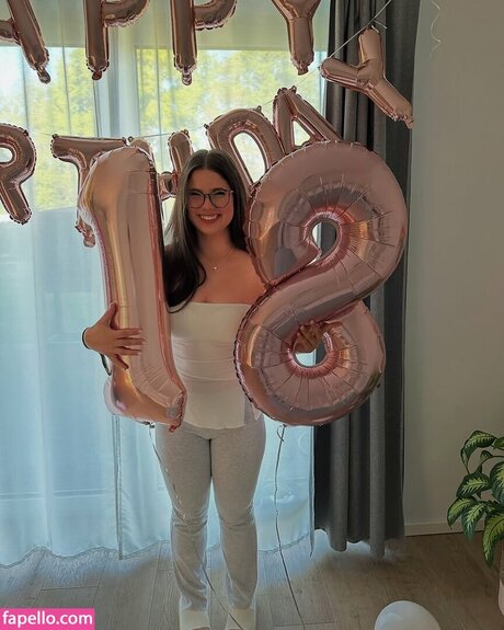 Lilousecret actriz xxx galería