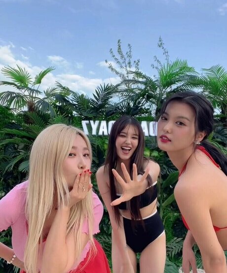 Nancy Momoland beau modèle photo