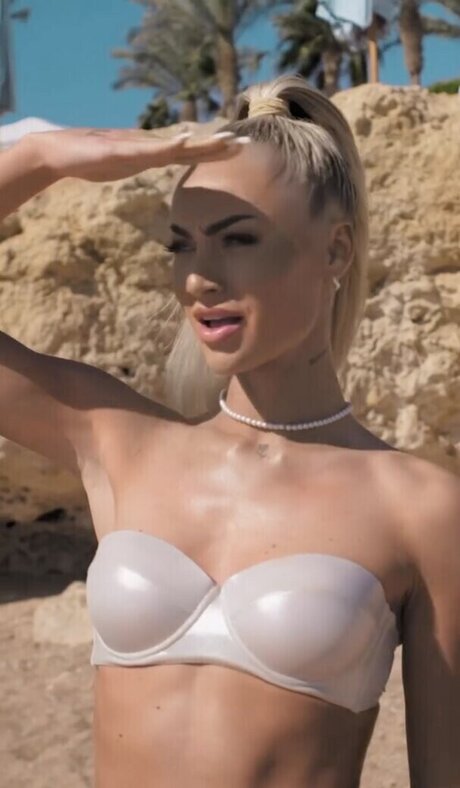 Alisha Lehmann estrella porno erótica fotos