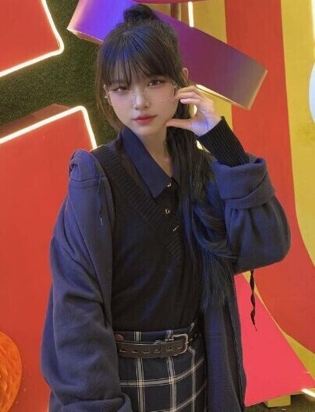 Shayri May Tagyamon actrice artistique photo