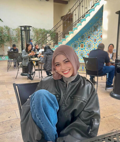 Sidsityttv art star du porno photo