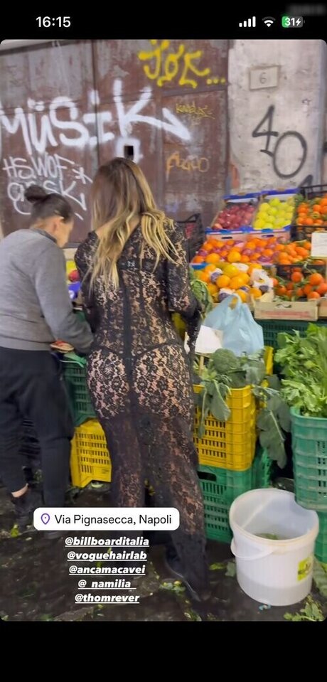 Deborah De Luca modelo de arte galerías