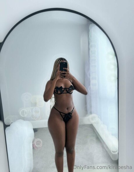 African Booty Meat modelo desnudo galería