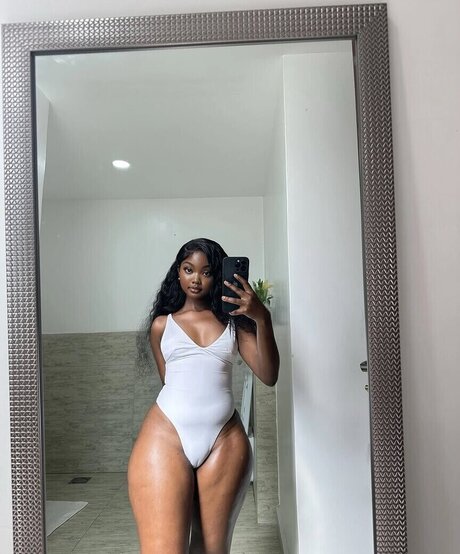 African Booty Meat modelo adulto galería