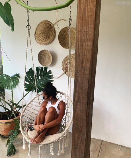 Lou Llobell estrella porno bonita fotos