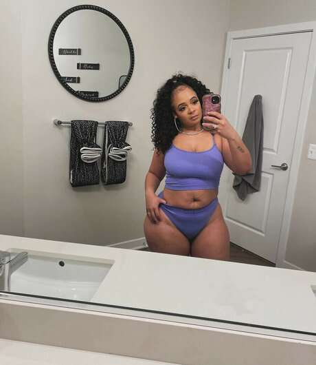 Bianca Blinx model porn picture
