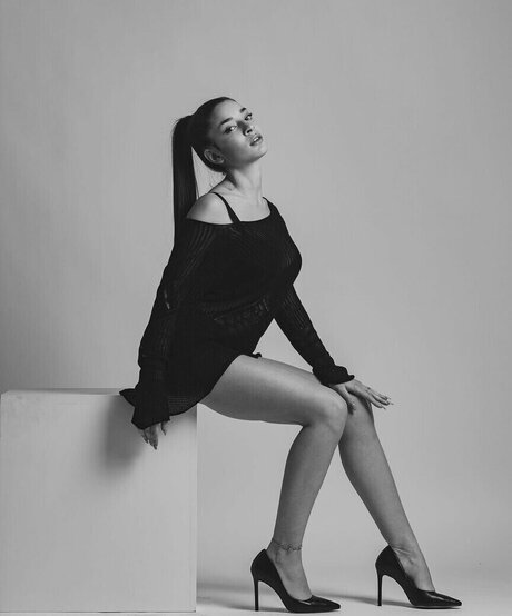 Sofia Gasparotto actrice érotique collection