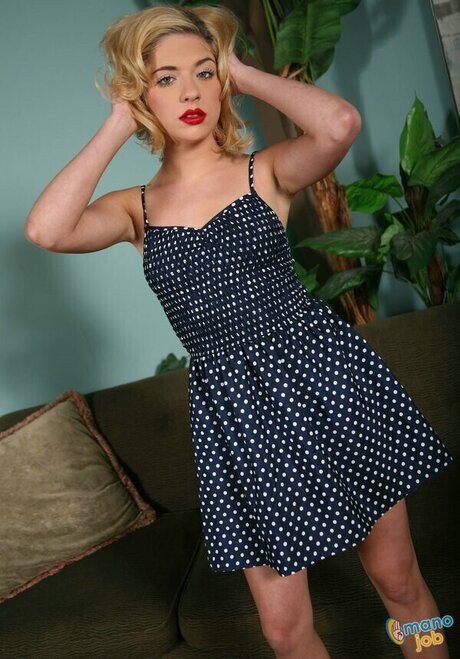 Brady Page model sex img