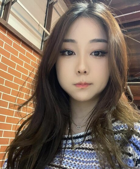 Hanavocado modèle porno image