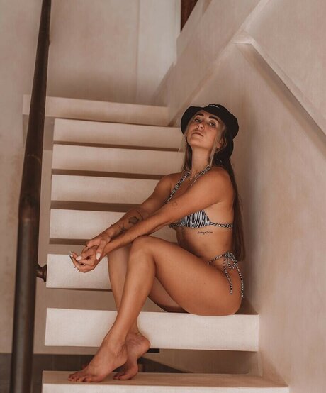 Alohalaia actriz desnuda archivo