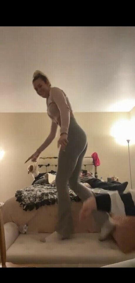 Beez ASMR star du porno en haute qualité collection