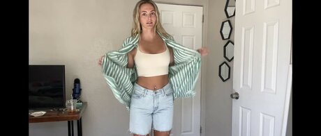 Beez ASMR sexo estrella porno imágenes