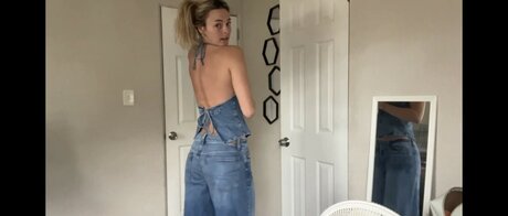 Beez ASMR pornstar free pics