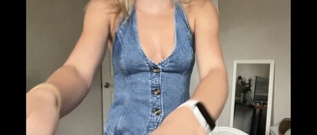 Beez ASMR xxx model pics