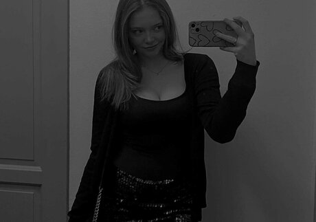 Madeleine b123 erotic pornstar galleries