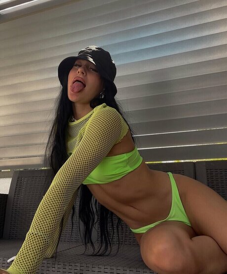 Nina Janova star pornographique galerie