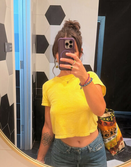 Leyla Ingalls star du porno gratuit image