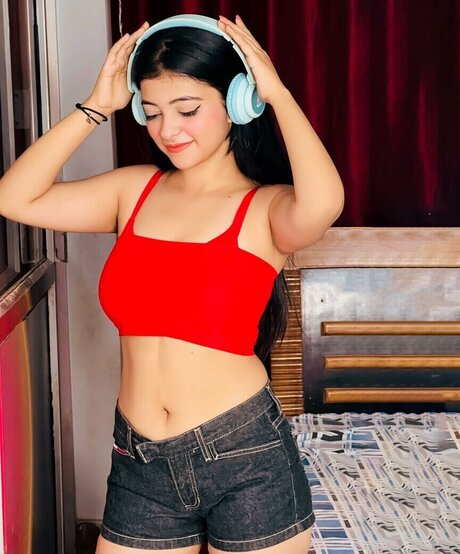 Riya Pandey star hd galleries