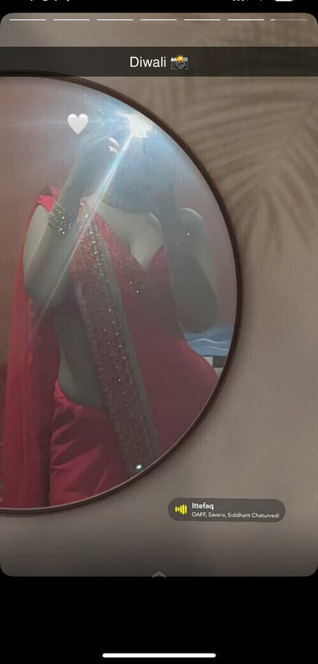 Riya Pandey naked actress img