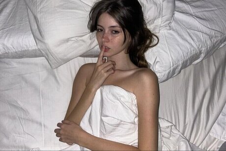 Sephira Lily Street estrella porno desnuda galería